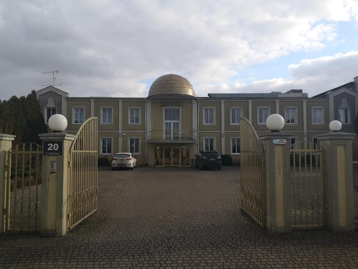 Dworek Sobieskiego Skierniewice Buitenkant foto